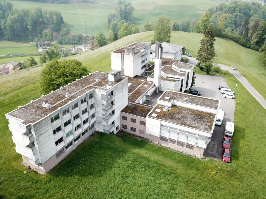 Sie finden felder advokatur & notariat am Standort der BEWIA an der der Seminarstrasse 1, in 6106 Wertenstein (Gemeinde Ruswil)